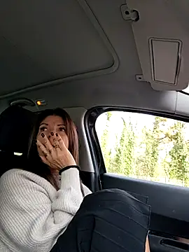 sansan2411 online show from November 2025 01:00:02 PM