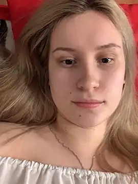 Snapshot of Sweet_white_chocolate chatting on January 2025 07:56:02 PM Sweet white chocolate online show from January 2025 07:56:02 PM