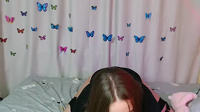 Phantommira online show from January 2025 10:52:01 PM