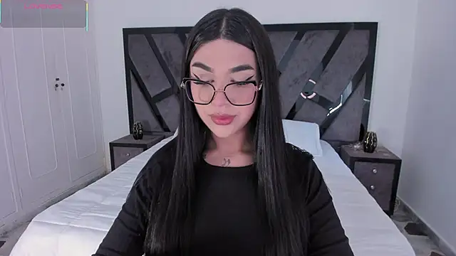 RoseCassie online show from April 2026 02:01:02 PM