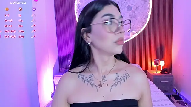 Snapshot of RoseCassie chatting on June 2026 01:59:01 PM RoseCassie online show from June 2026 01:59:01 PM