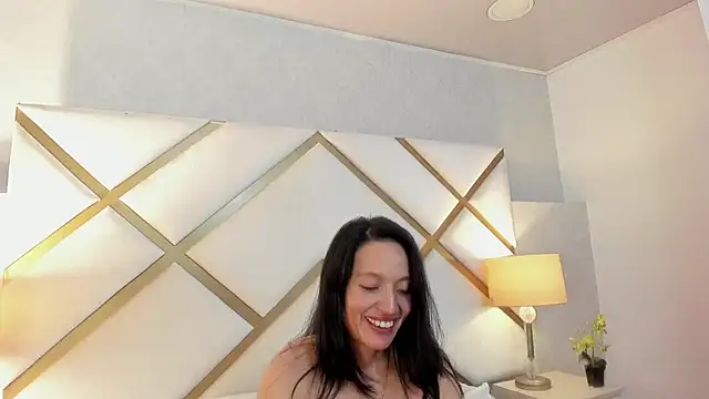 AmyRox  online show from February 2025 05:59:01 PM