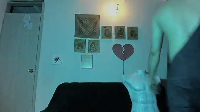 Snapshot of Antonello_Vannucci chatting on December 2024 11:08:01 PM Antonello Vannucci online show from December 2024 11:08:01 PM