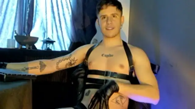 Antonello Vannucci online show from November 2025 04:51:02 PM