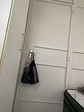 Snapshot of beverlyxxxx chatting on March 2025 04:57:02 AM beverlyxxxx online show from March 2025 04:57:02 AM