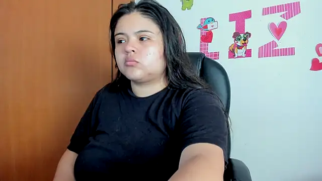 lizzie c online show from February 2025 04:39:02 PM