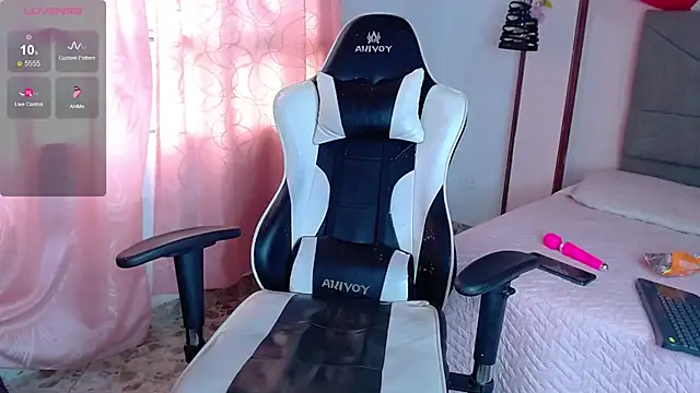 Snapshot of kattia_bk chatting on February 2025 09:56:02 PM kattia bk online show from February 2025 09:56:02 PM