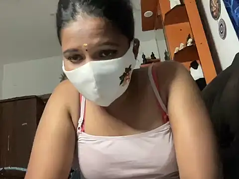 Tamil Sanjana  online show from December 2025 06:13:02 PM