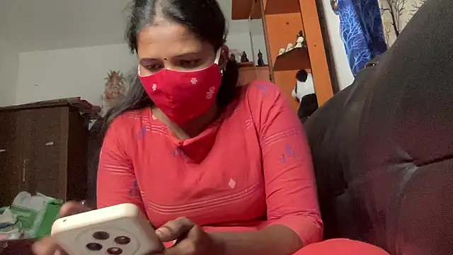 Tamil Sanjana  online show from January 2026 07:59:01 PM