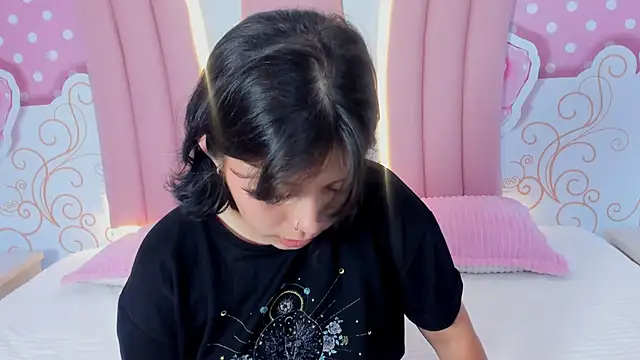 Lily Martinez online show from March 2025 05:28:02 AM