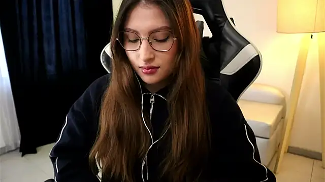 Daisha Riley online show from September 2025 02:06:01 PM