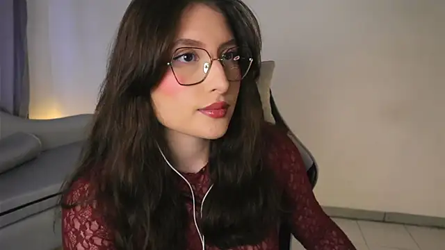 Snapshot of Daisha_Riley chatting on May 2026 01:17:02 PM Daisha Riley online show from May 2026 01:17:02 PM