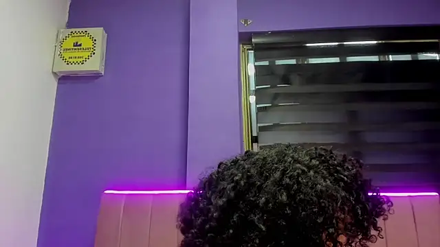 Snapshot of CintiaWalker chatting on February 2026 12:54:01 PM CintiaWalker online show from February 2026 12:54:01 PM