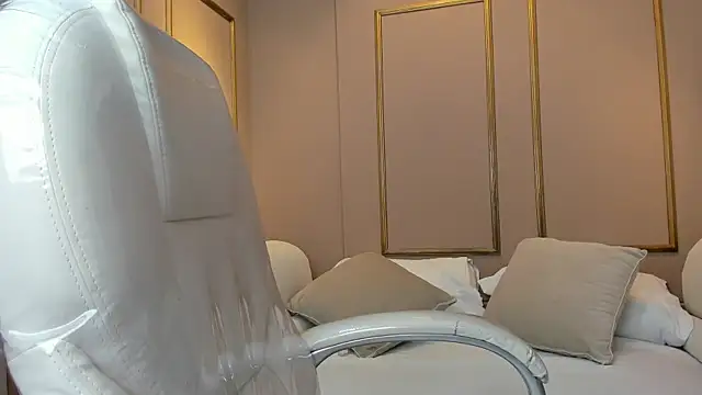 Snapshot of PerlaPreciosa chatting on September 2025 04:03:01 AM PerlaPreciosa online show from September 2025 04:03:01 AM