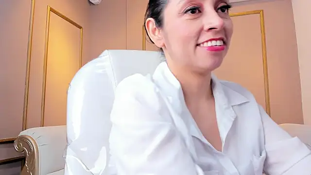 Snapshot of PerlaPreciosa chatting on September 2025 03:54:01 AM PerlaPreciosa online show from September 2025 03:54:01 AM