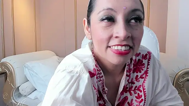 Snapshot of PerlaPreciosa chatting on October 2025 03:59:01 AM PerlaPreciosa online show from October 2025 03:59:01 AM