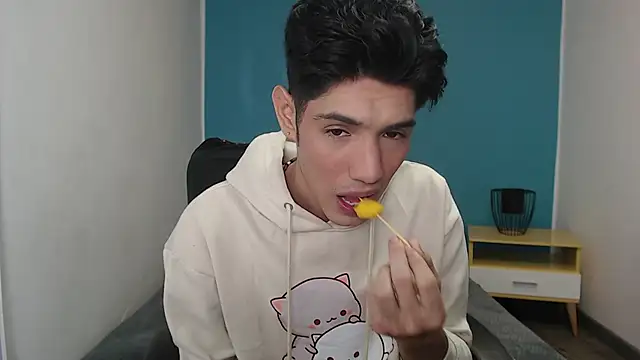 fabrizzio   online show from December 2024 01:52:02 PM