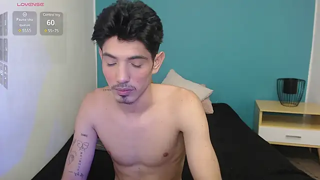 fabrizzio   online show from January 2025 08:54:01 PM