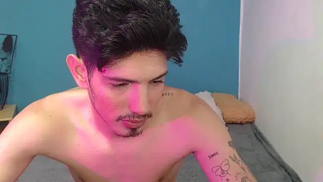 fabrizzio   online show from February 2025 07:28:01 PM