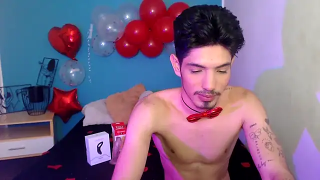 fabrizzio   online show from February 2025 08:48:02 PM