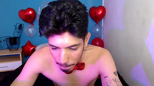 fabrizzio   online show from February 2025 02:58:01 AM