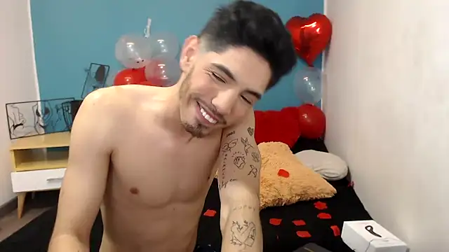 fabrizzio   online show from February 2025 08:26:01 PM