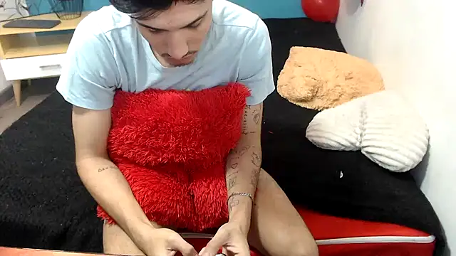 fabrizzio   online show from February 2025 02:38:01 AM