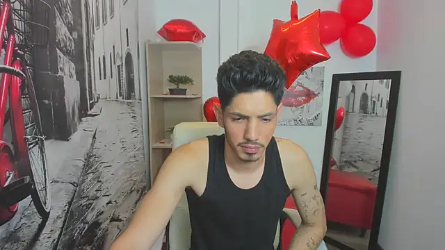 fabrizzio   online show from February 2025 10:48:01 PM