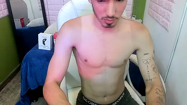 fabrizzio   online show from March 2025 08:32:02 PM