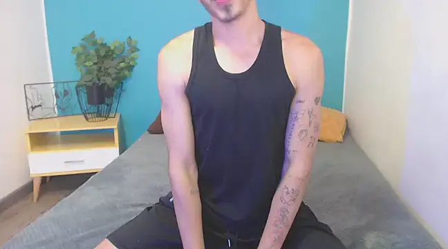 fabrizzio   online show from March 2025 04:46:02 PM