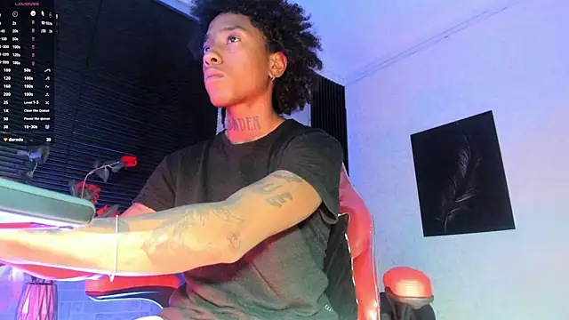 JhonyMiller  online show from October 2025 08:30:02 PM