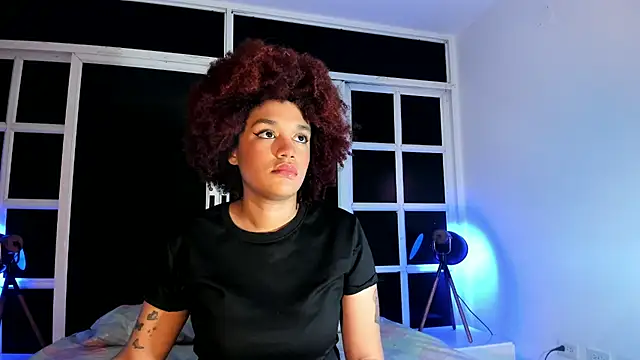 Snapshot of loladupont chatting on July 2026 03:02:02 AM loladupont online show from July 2026 03:02:02 AM
