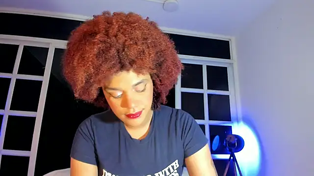 Snapshot of loladupont chatting on July 2026 03:10:01 AM loladupont online show from July 2026 03:10:01 AM
