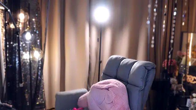 zhdhdbdkx online show from November 2025 05:08:01 PM