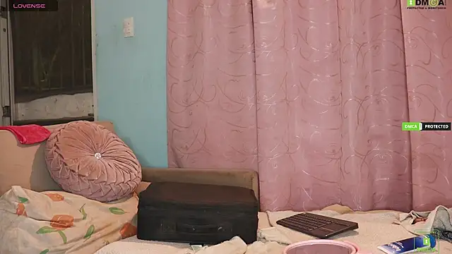 Snapshot of milktitsdua chatting on December 2024 12:34:02 AM milktitsdua online show from December 2024 12:34:02 AM