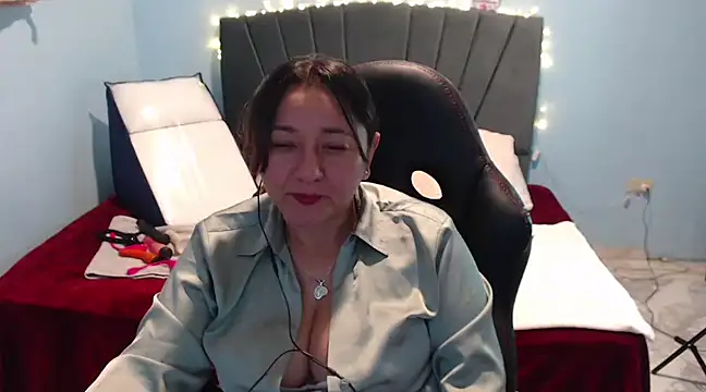 AngelRouss online show from February 2025 02:20:01 PM