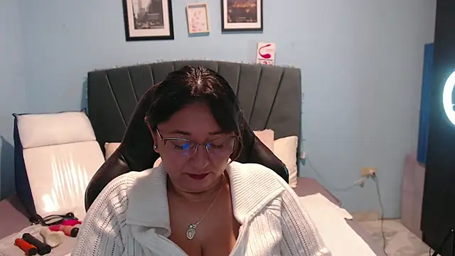 AngelRouss online show from March 2025 11:06:02 AM