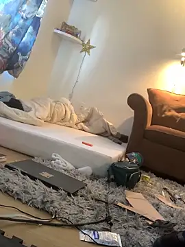 Snapshot of SilverandFox chatting on October 2025 04:18:02 PM SilverandFox online show from October 2025 04:18:02 PM