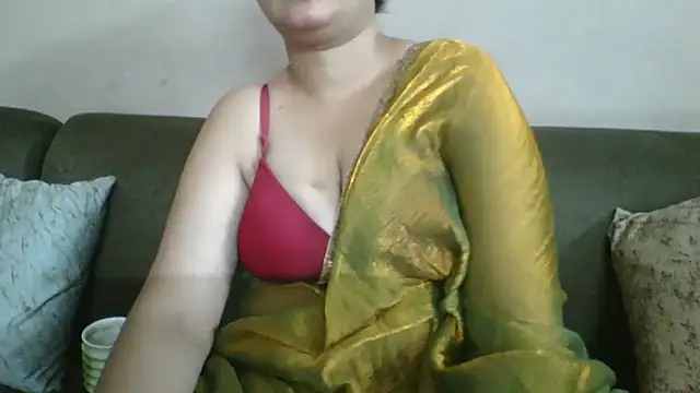 Riya Stream01 online show from May 2026 06:26:01 PM