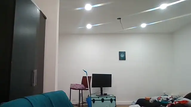 Kbaby337 online show from December 2025 01:00:01 AM