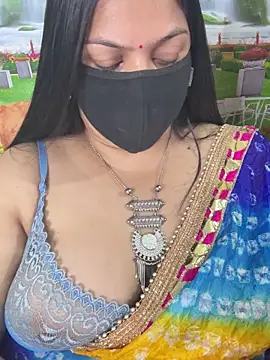 FlatVincy4 online show from October 2025 04:13:02 PM