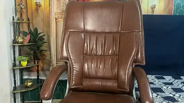 FlatVincy4 online show from April 2026 07:33:02 AM