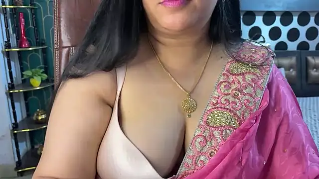 Snapshot of FlatVincy4 chatting on May 2026 05:37:02 AM FlatVincy4 online show from May 2026 05:37:02 AM