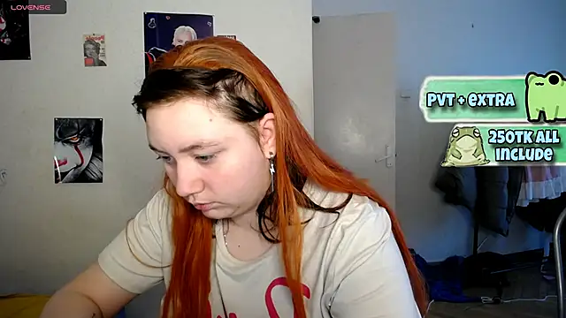 Snapshot of Bitchy_Lily chatting on January 2025 08:58:01 AM Bitchy Lily online show from January 2025 08:58:01 AM