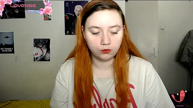 Snapshot of Bitchy_Lily chatting on January 2025 02:11:01 PM Bitchy Lily online show from January 2025 02:11:01 PM