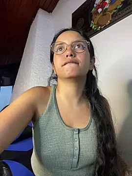 Snapshot of Rosita_forever_ chatting on January 2026 03:49:02 PM Rosita forever online show from January 2026 03:49:02 PM