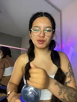 Snapshot of Rosita_forever_ chatting on February 2026 01:29:02 PM Rosita forever online show from February 2026 01:29:02 PM