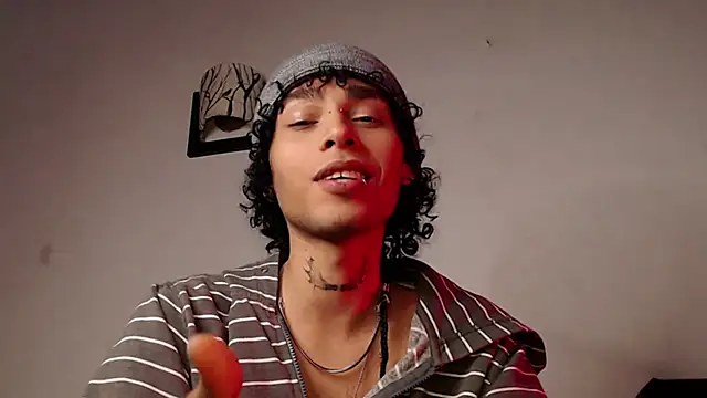 Snapshot of seven7xis chatting on January 2025 09:35:02 AM seven7xis online show from January 2025 09:35:02 AM