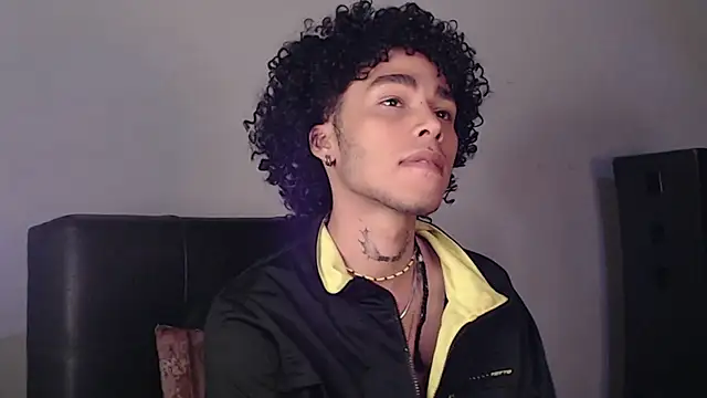 Snapshot of seven7xis chatting on January 2025 07:08:02 AM seven7xis online show from January 2025 07:08:02 AM