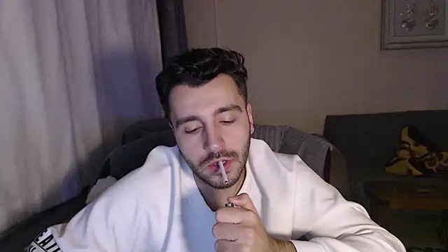 handsomeee04 online show from November 2025 03:34:01 PM